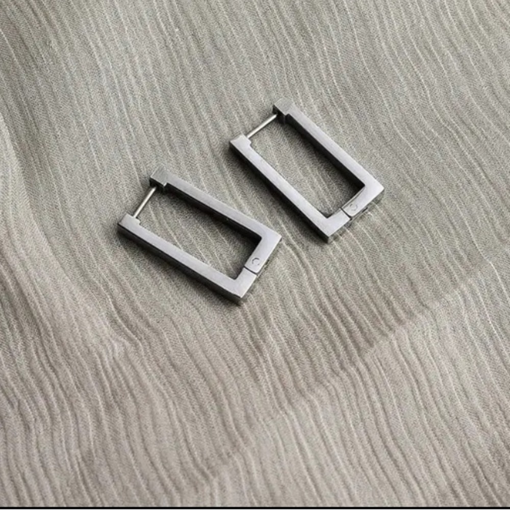 NWT STERLING SILVER UNIQUE EARRINGS
